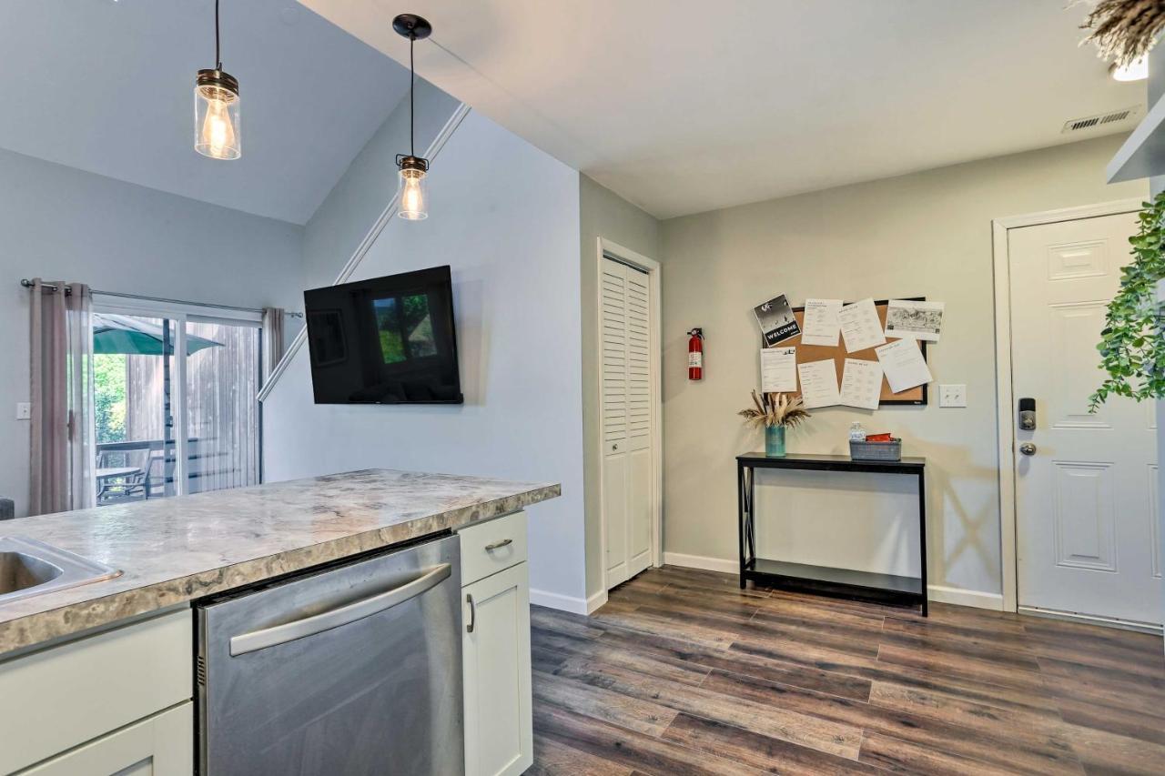 Vernon Township Condo - Walk To Ski Resort! Bagian luar foto