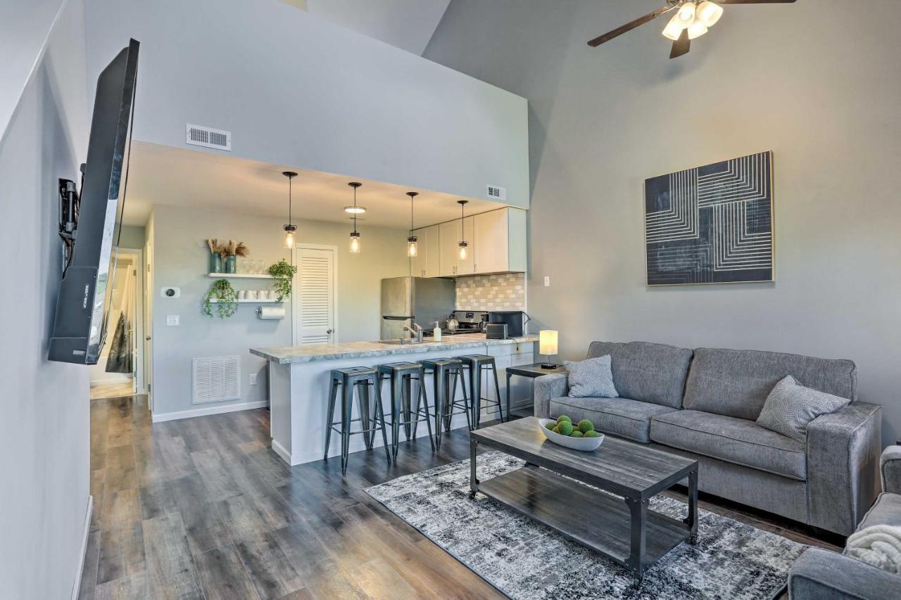 Vernon Township Condo - Walk To Ski Resort! Bagian luar foto
