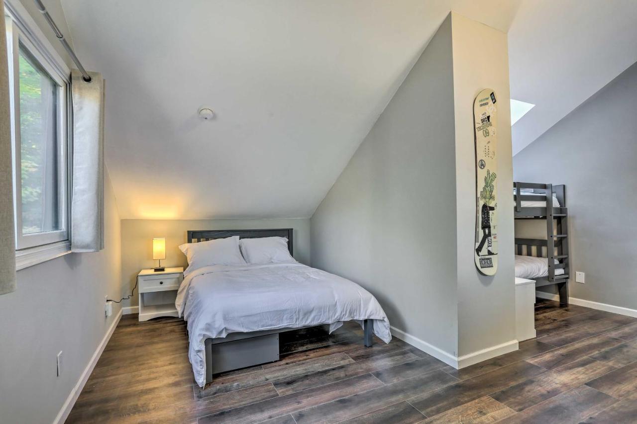 Vernon Township Condo - Walk To Ski Resort! Bagian luar foto