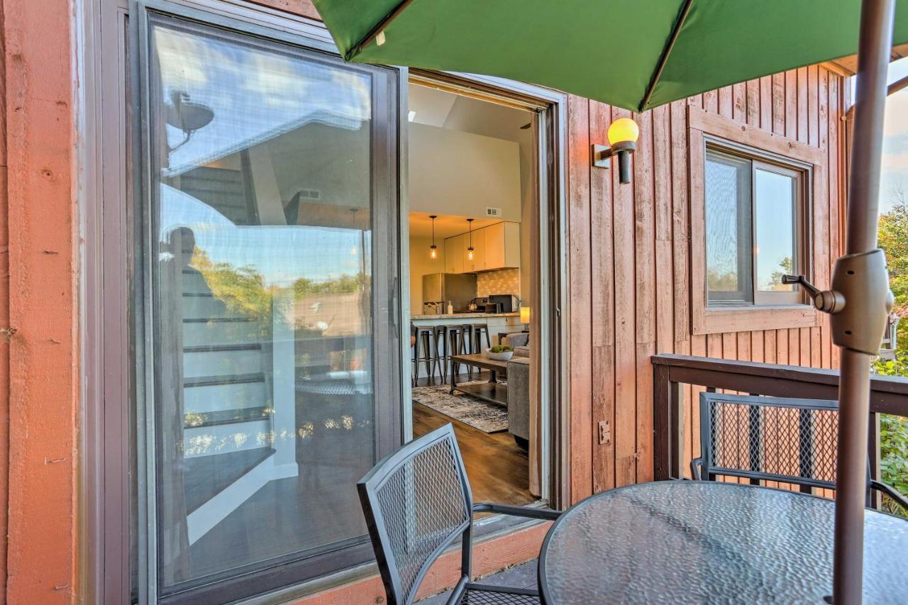 Vernon Township Condo - Walk To Ski Resort! Bagian luar foto